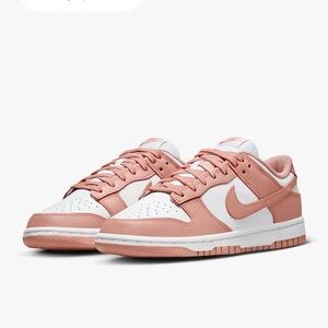 Nike womens dunk low
